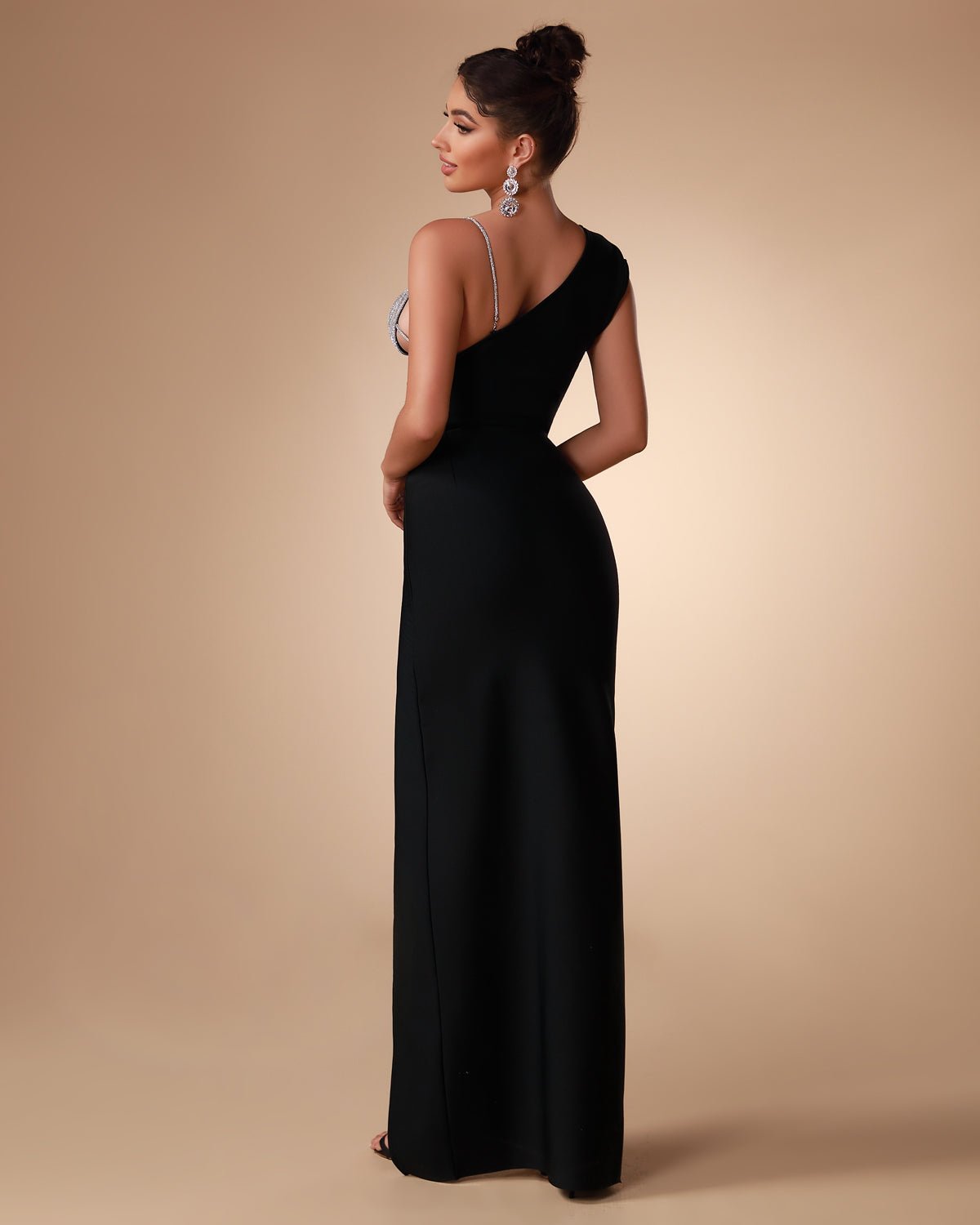 One Shoulder Asymmetric Spiral Bandage Dress