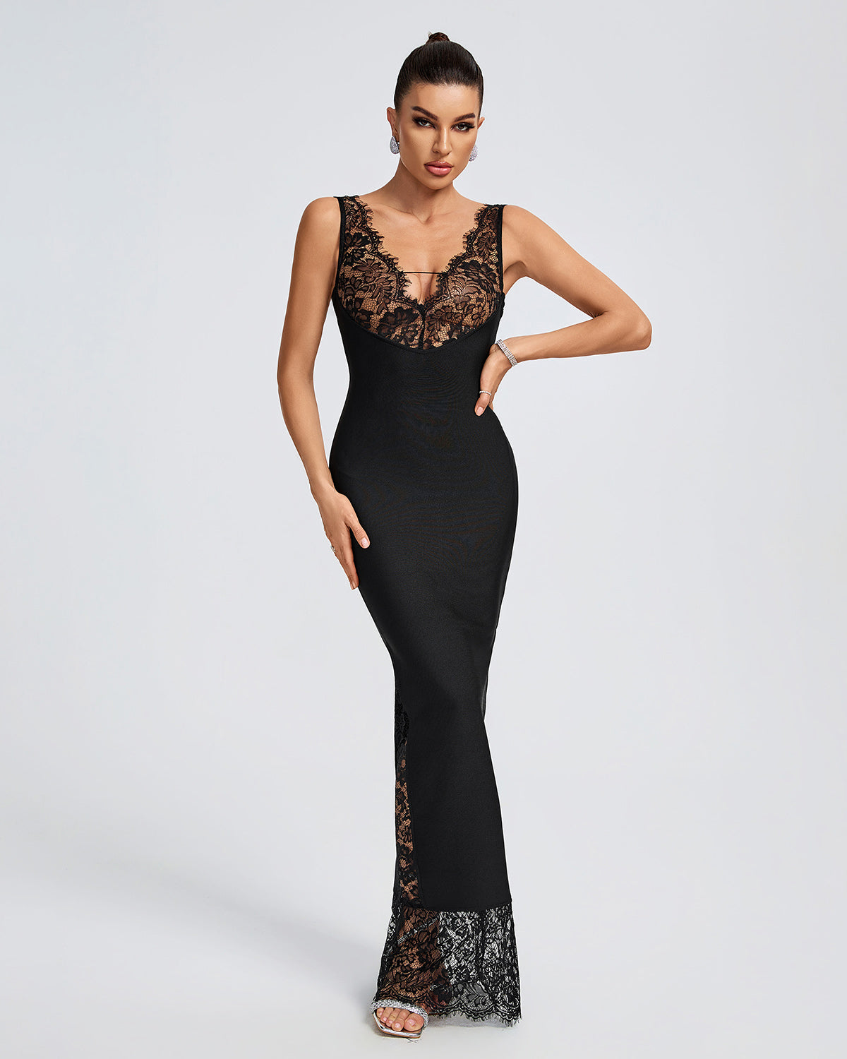 Lace V-neck Bandage Maxi Dress