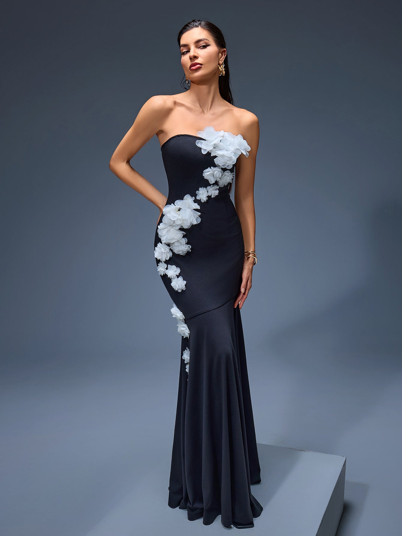 Contrast Color 3D Flowers Fishtail Dress