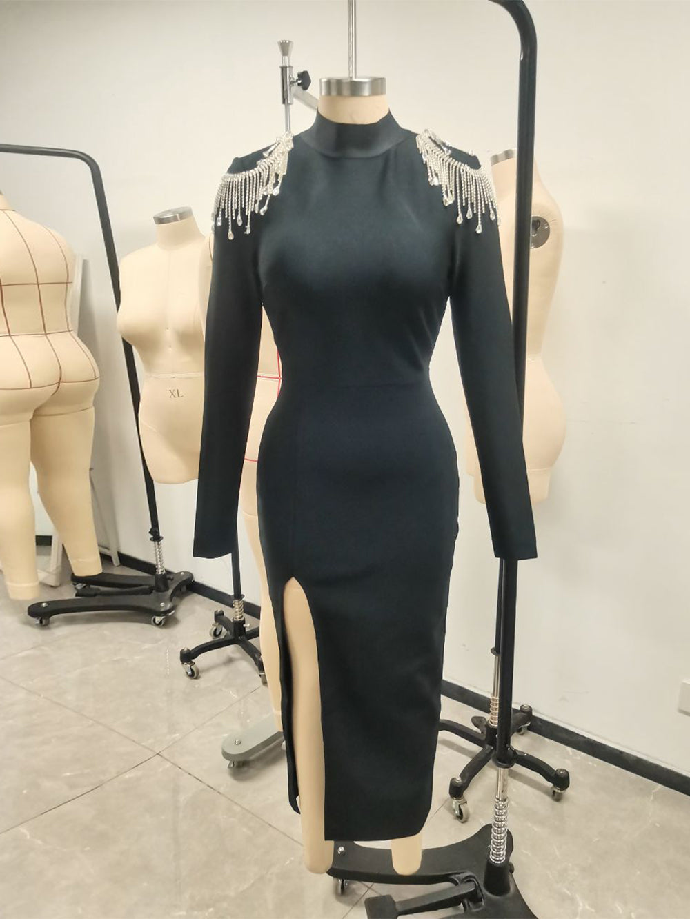 Black long Sleeve Slit Midi Dress