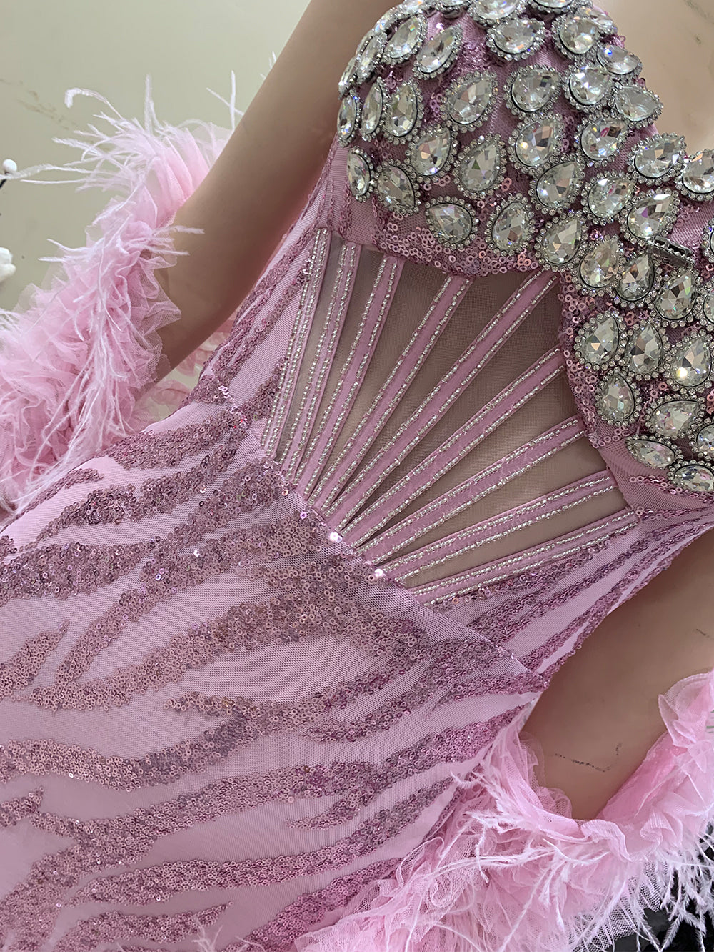 Strapless Sleeveless Sequins Mini Bodycon Dress HT883